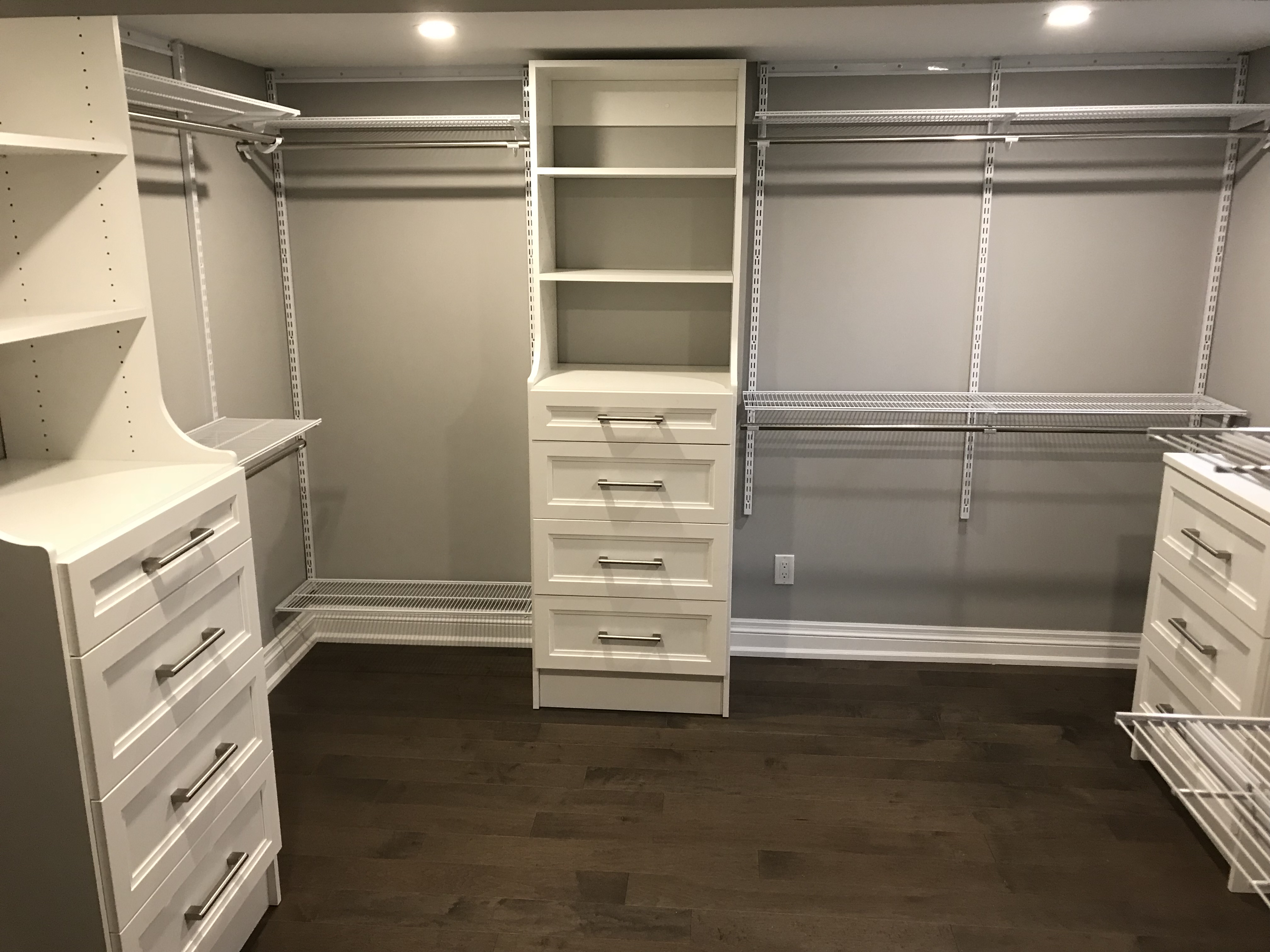 Closet Organizers in New Homes - Space Age Shelving